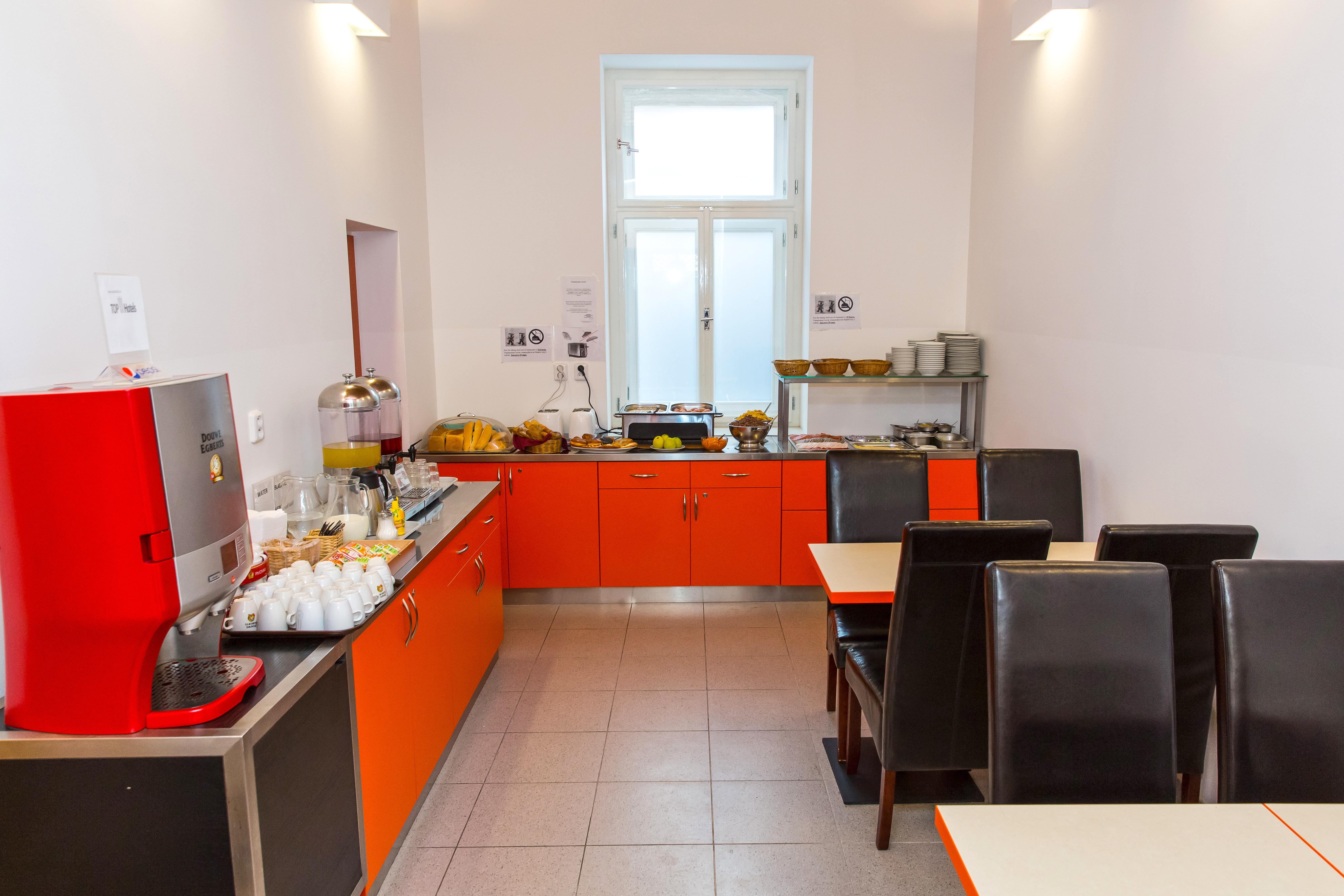 Abe Hotel Praha Bagian luar foto