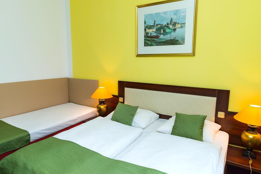 Abe Hotel Praha Bagian luar foto