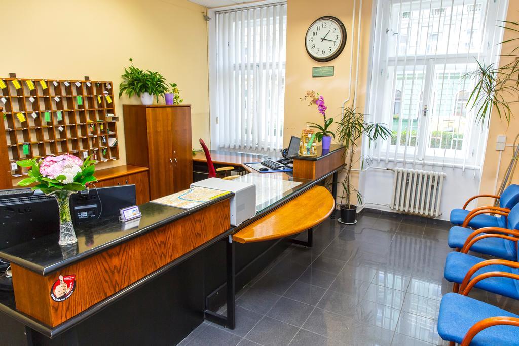 Abe Hotel Praha Bagian luar foto