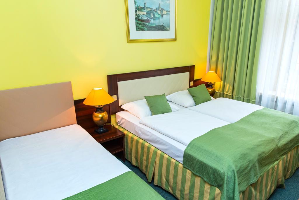 Abe Hotel Praha Bagian luar foto