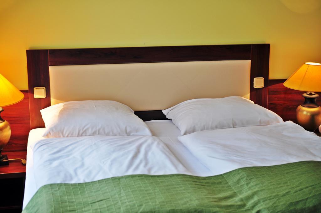 Abe Hotel Praha Bagian luar foto